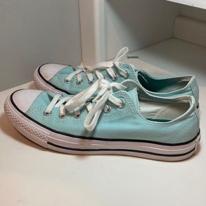 Converse All Star Women’s size 9